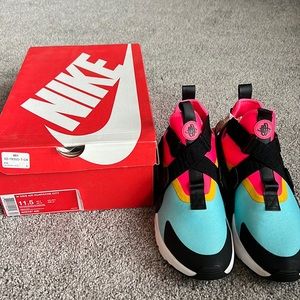 Nike Men’s Huarache City